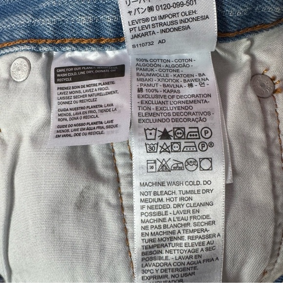 Levi's Striped 501 Original Denim Shorts High Rise Distressed Hem Size 25 NEW - Picture 6 of 6